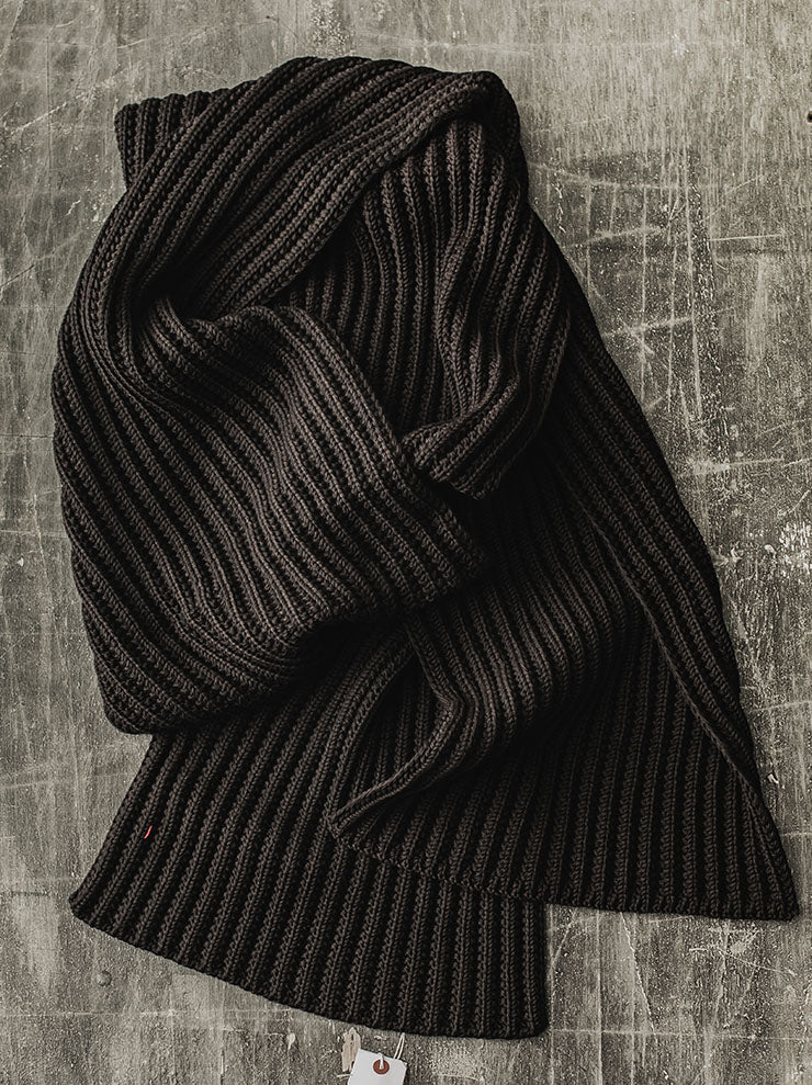 CASEY CASEY<br> UNISEX open rib long scarf / BROWN