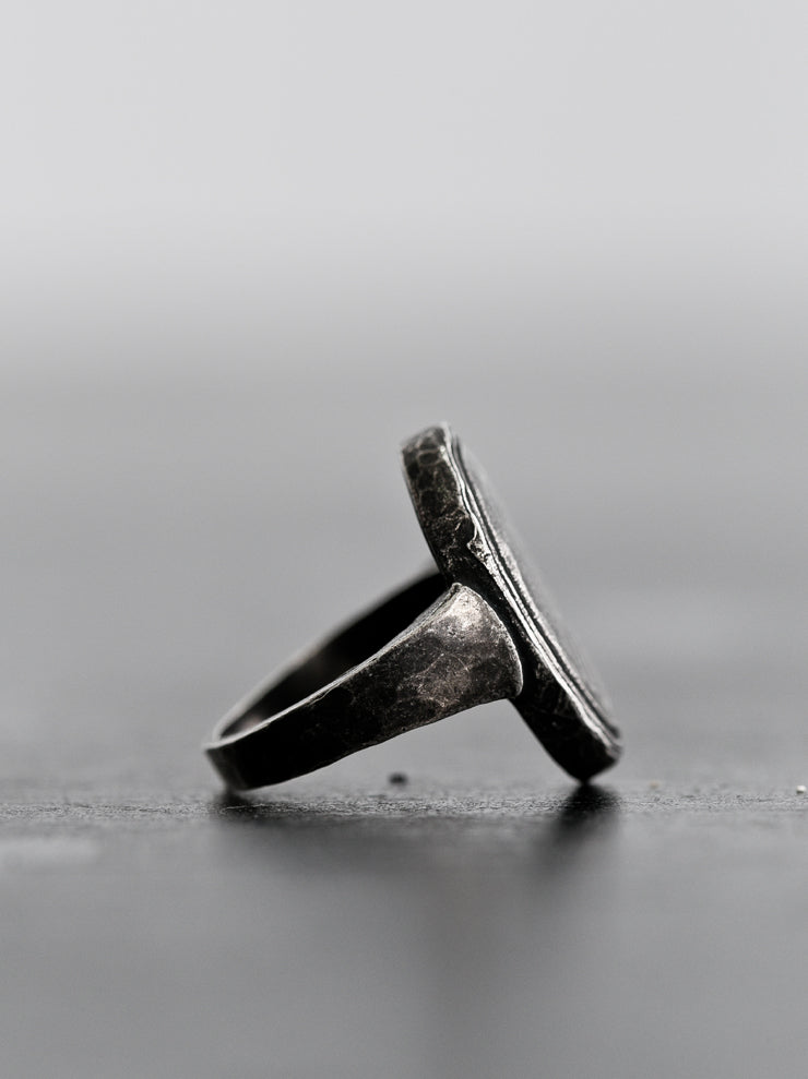 ANN DEMEULEMEESTER<br />サインオーバルリング SILVER
