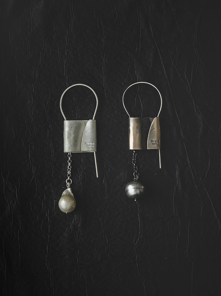 UMA WANG × DETAJ<br> KEYHOLE PINK SILVER EARRING / OXY-DYE PINK SILVER