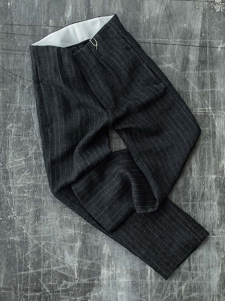 K'ANG<br>UNISEX PLEATED WAIST WIDE FIT TROUSERS / DARK GREY