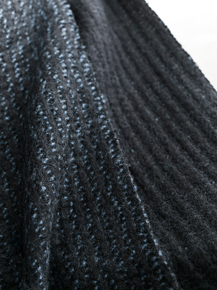 individual sentiments<br> Stole INDIGO × BROWN