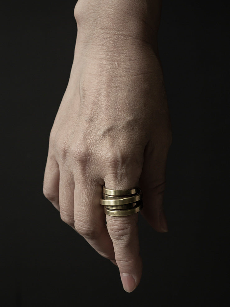 UMA WANG X DETAJ <br>COIL RING / MATTE GOLD