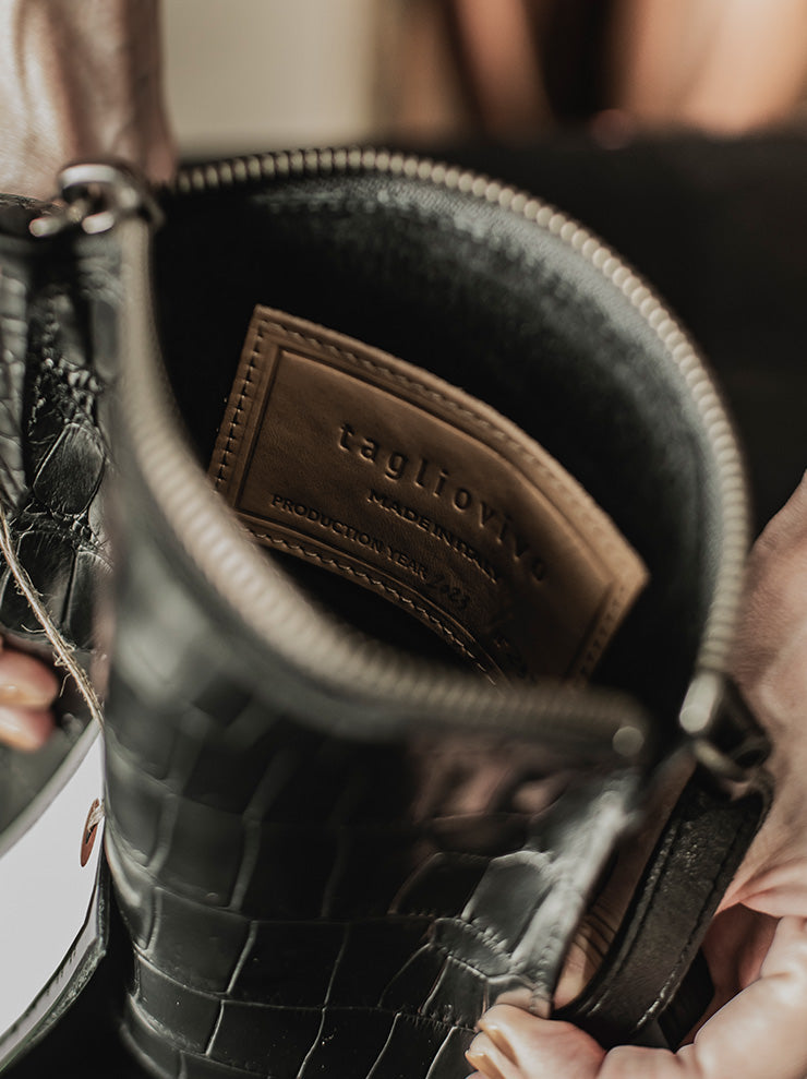 tagliovivo<br> Shoulder pouch / CROCODILE / BLACK