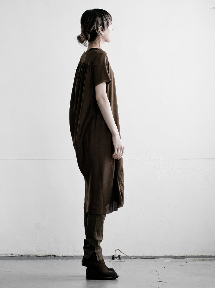 UMA WANG<br> Front-back switching dress BROWN