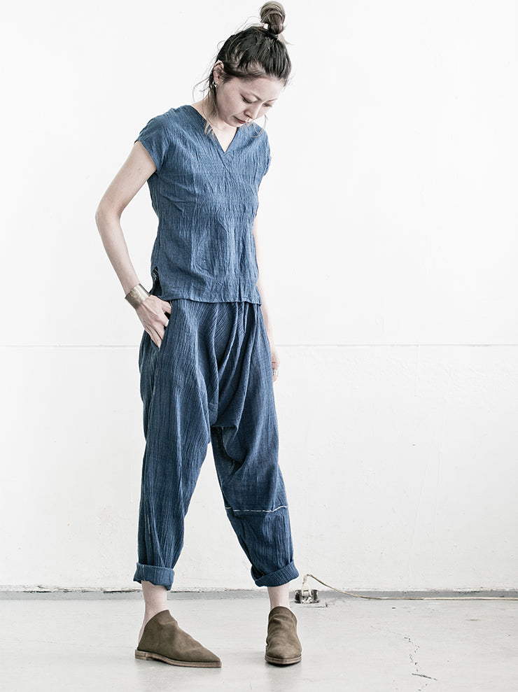 MAKU<br> Khadi cotton indigo V-neck tops