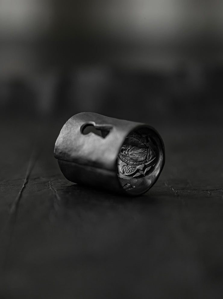 UMA WANG × DETAJ<br> KEYHOLE SILVER RING / BLACK