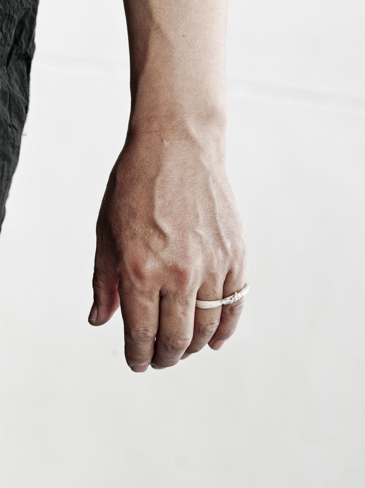 DETAJ <br>HAIR RING / WHITE