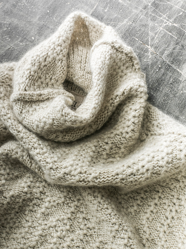 DANIEL ANDRESEN <br>Big chunky turtle knit ECRU