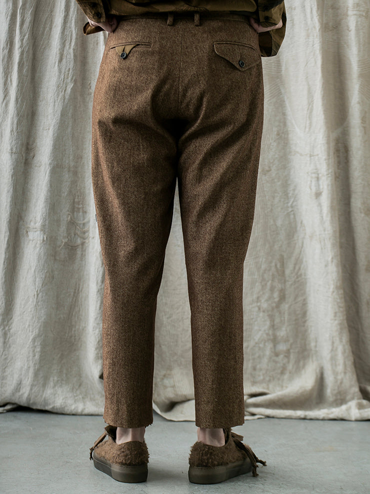 UMA WANG<br> Tuck pants / BROWN & TAN