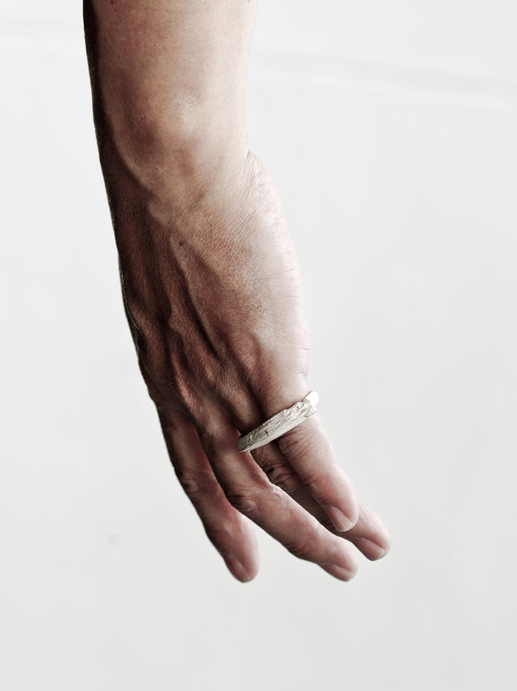 DETAJ <br>HAIR RING / WHITE