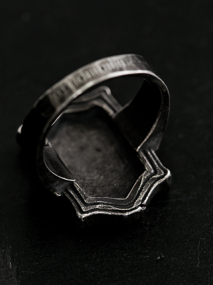 ANN DEMEULEMEESTER<br />ビートルフレームリング SILVER