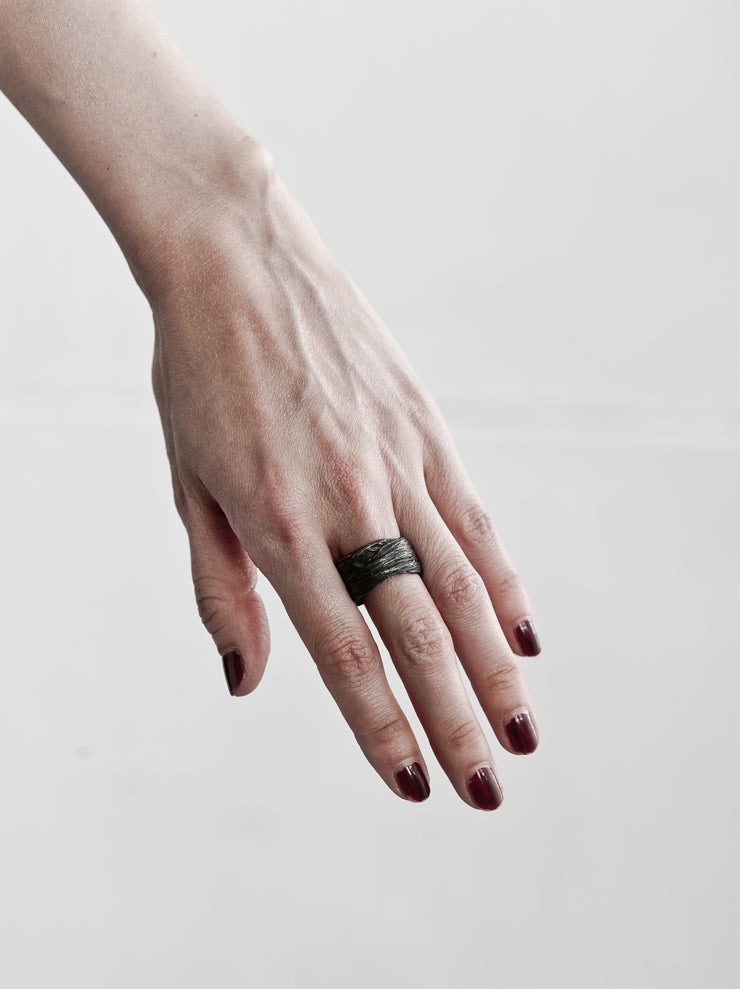 DETAJ <br>HAIR RING / BLACK