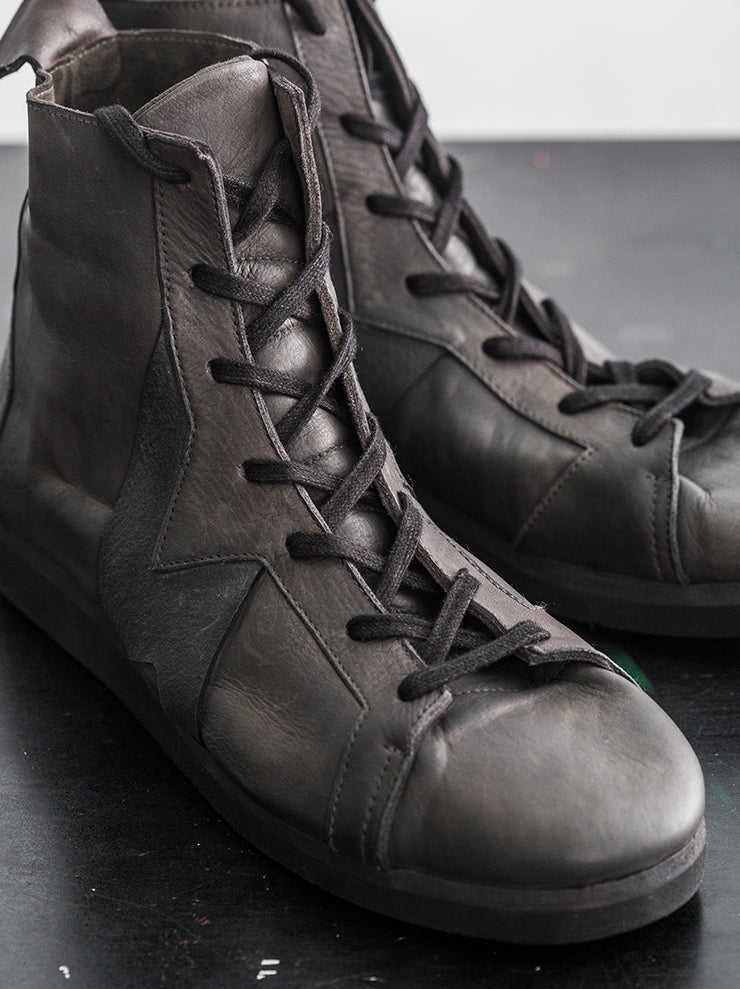 NUTSA MODEBADZE<br> Men's sneakers KHAKI