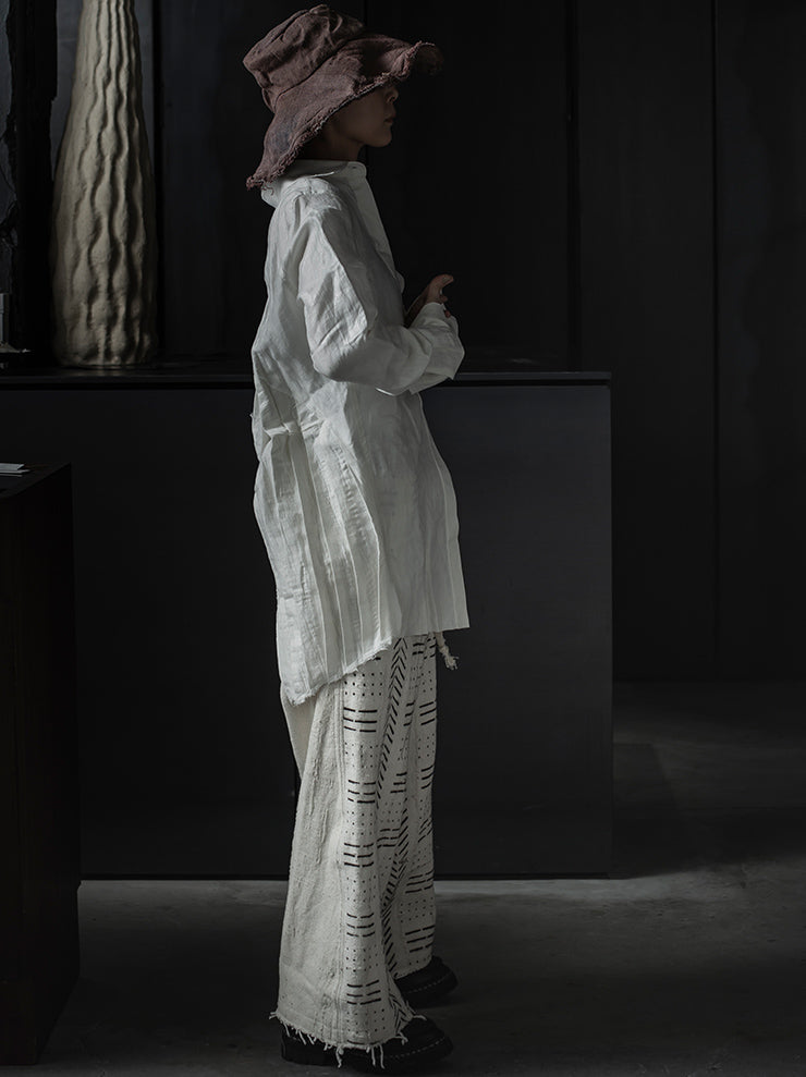 OLUBIYI THOMAS<br>UNISEX バックプリーツシャツ / WHITE