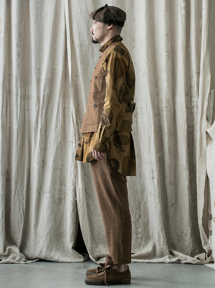 UMA WANG<br> Sleeveless jacket / BROWN & TAN