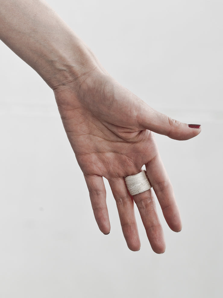 DETAJ <br>HAIR RING / WHITE