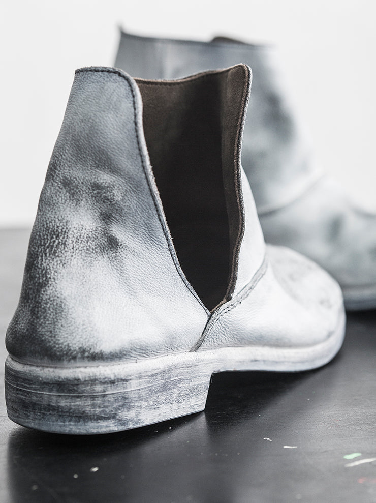NUTSA MODEBADZE<br> Women's short boots ART WHITE