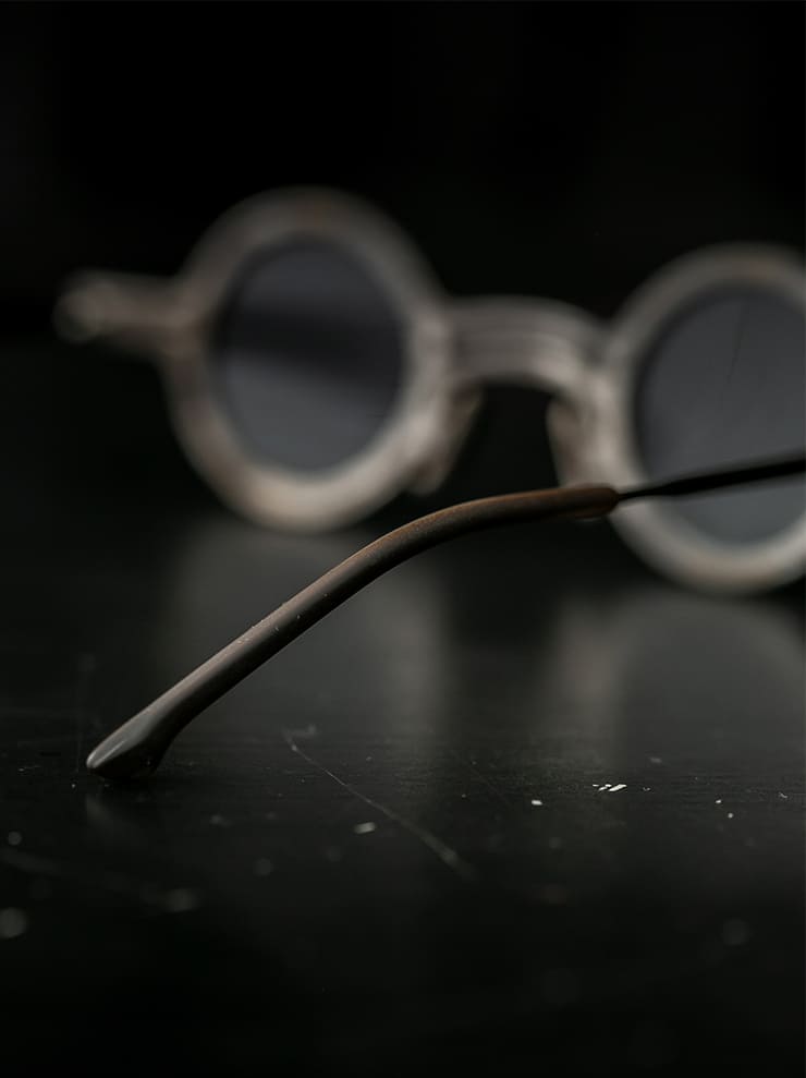 RIGARDS×DETAJ<br> GENUINE HORN & BETA TITANIUM FRAME sunglasses / MATTE POLISHED BLACK&WHITE / RG0824