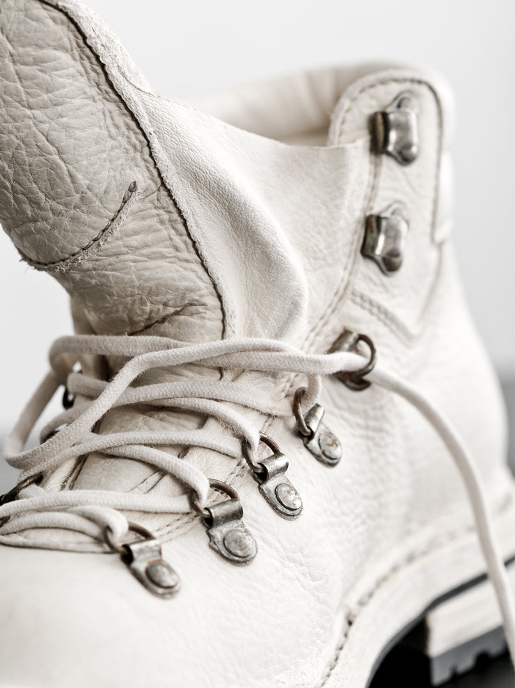 GUIDI<br />ウィメンズ ハイキングブーツ 19 WHITE CO00T / BISON FG