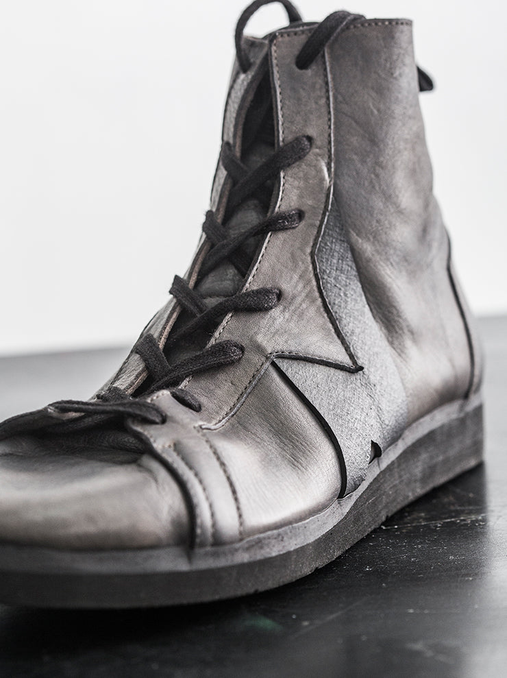 NUTSA MODEBADZE<br> Men's sneakers KHAKI