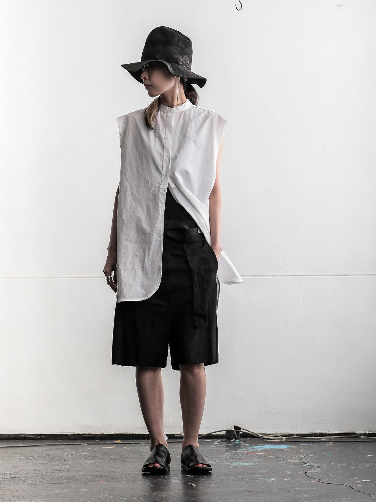 ISAAC SELLAM EXPERIENCE<br> leather shorts