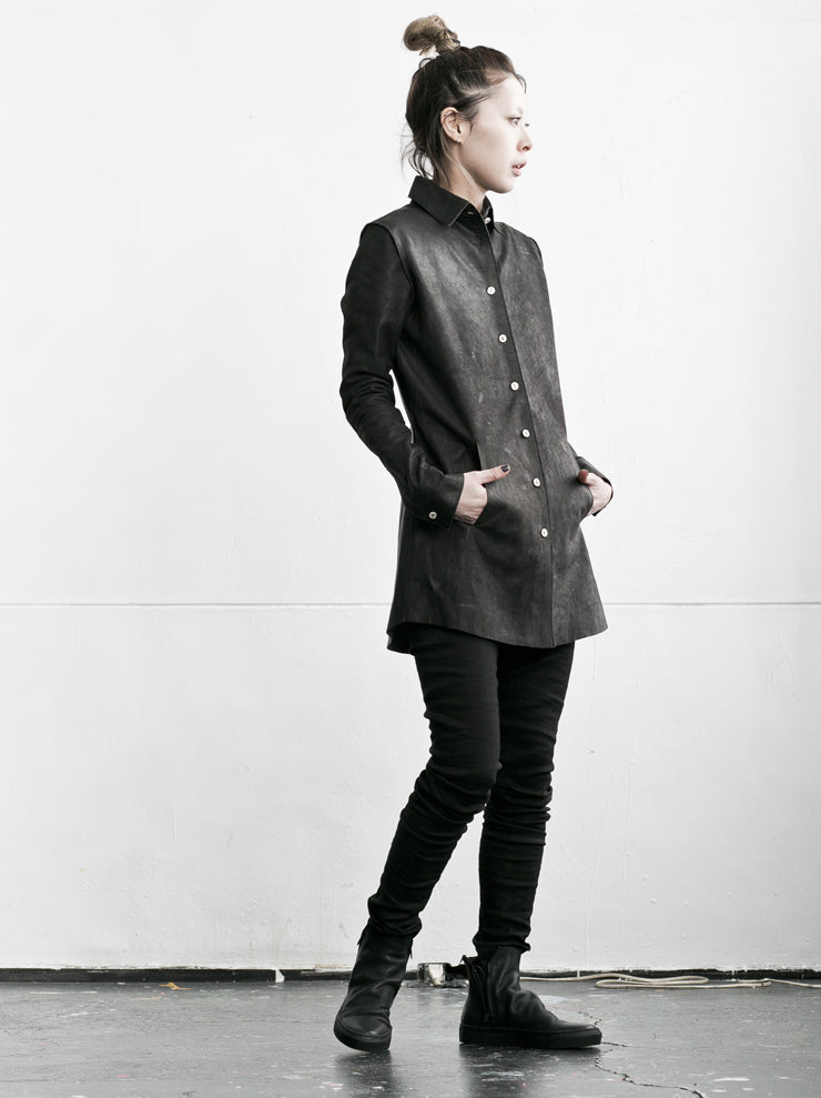 tagliovivo<br> Silver button clutter leather shirt BLACK