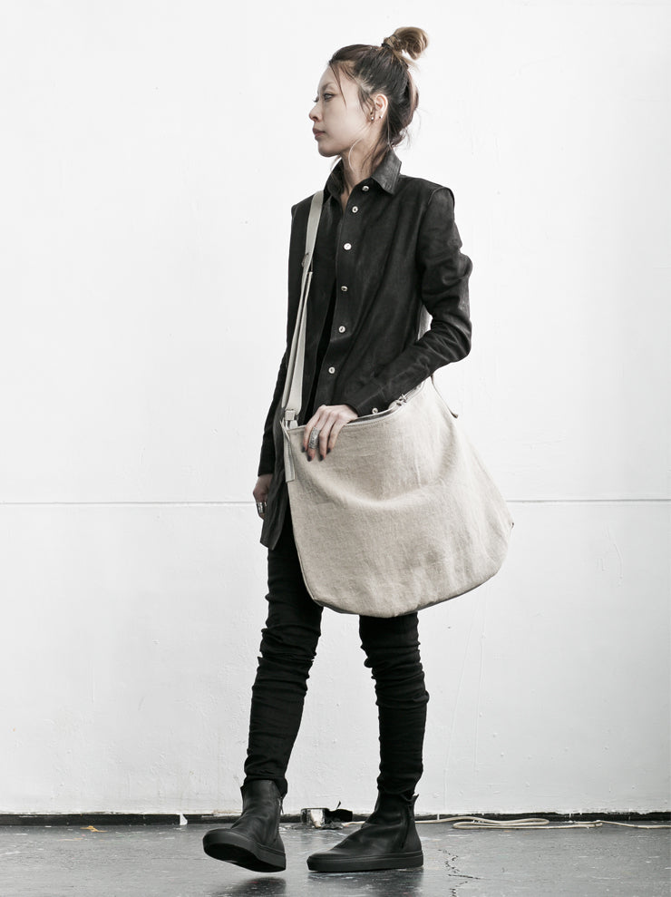 tagliovivo<br> Silver button clutter leather shirt BLACK