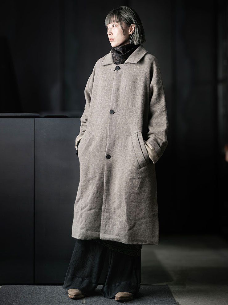 toward(s)<br>SHEEP CAMEL MIX WOOL STOCK COAT / UNDYED BEIGE