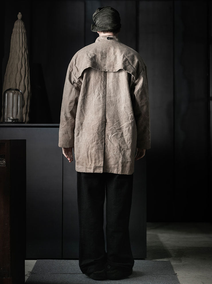 toward(s)<br />WAXED REVERSE CORDUROY PARKA / BEIGE