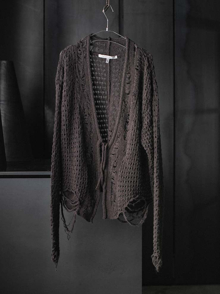 CHIAHUNG SU<br>STICK KNITTED RAWING CARDIGAN / DARK BROWN