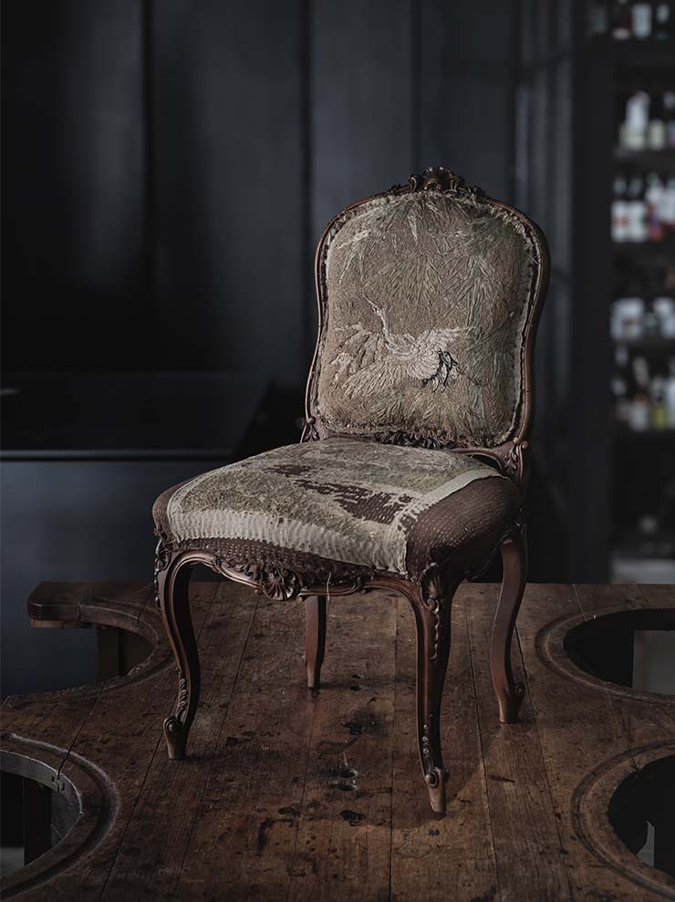 By Walid<br>19TH CENTURY VICTORIAN CARVED OAK CHAIR