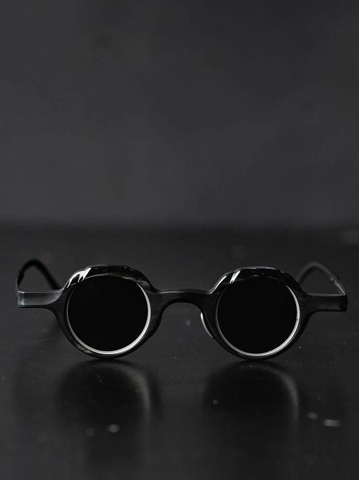 RIGARDS<br>GENUINE HORN フレームサングラス / UNI BLACK & WHITE / RG1064