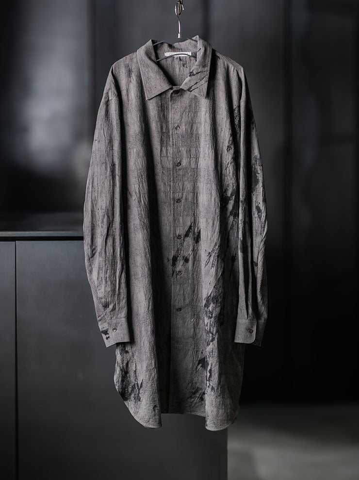 CHIAHUNG SU<br>MENS HAND WOVEN & DYED ELONGATED SHIRT / UNEVEN GREY