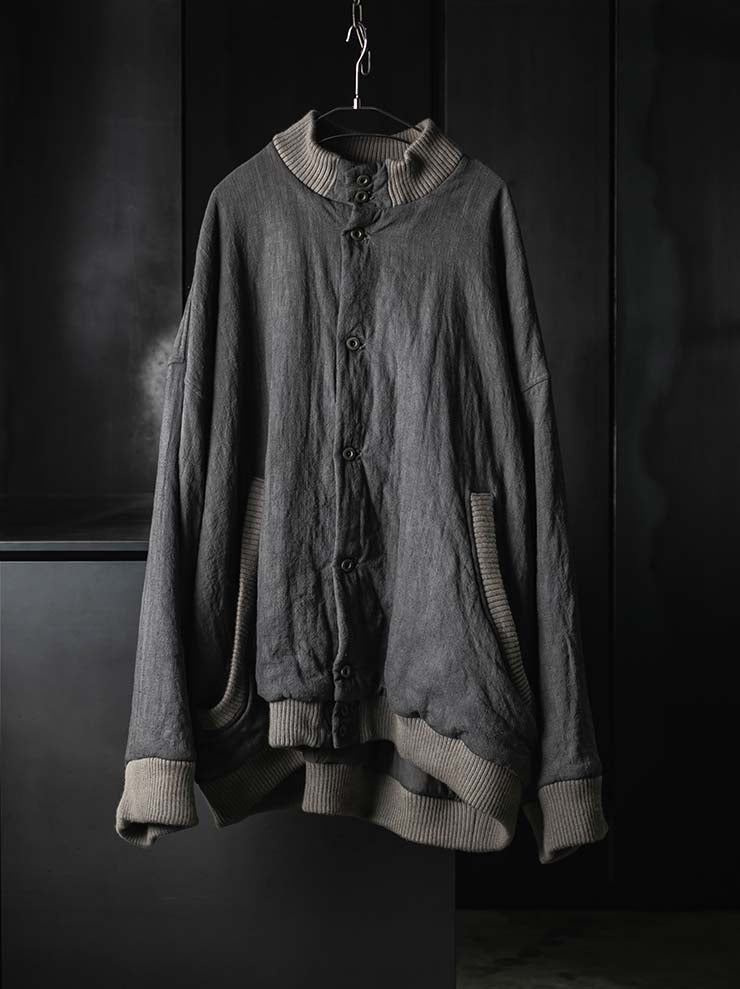 EVAN SCOTT MONROE<br>Zeppelin Bomber / Oak Gall, Grey/Blue