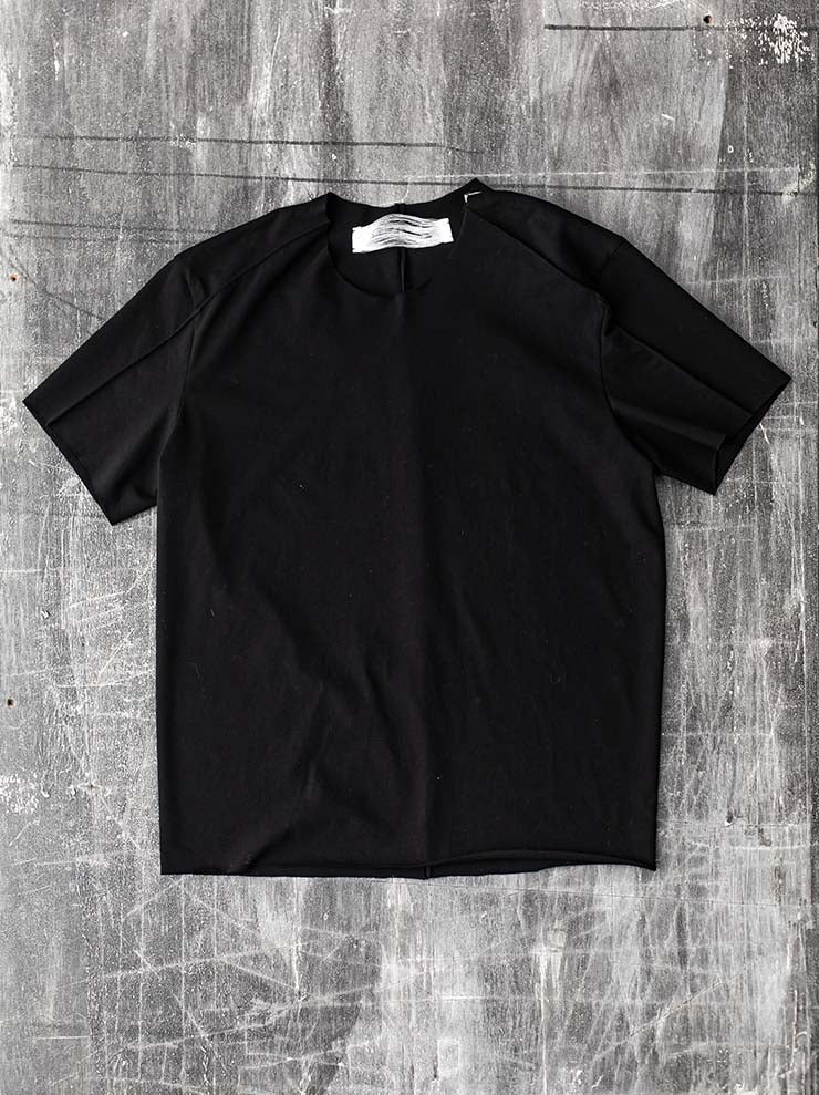 individual sentiments<br> UNISEX Basic Short Sleeve T-shirt / BLACK