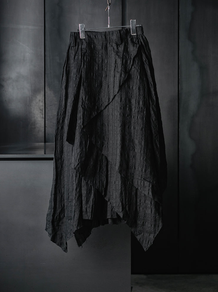 CHIAHUNG SU<br>HAND WOVEN CHECKER MIDI SKIRT / BLACK CHECKER