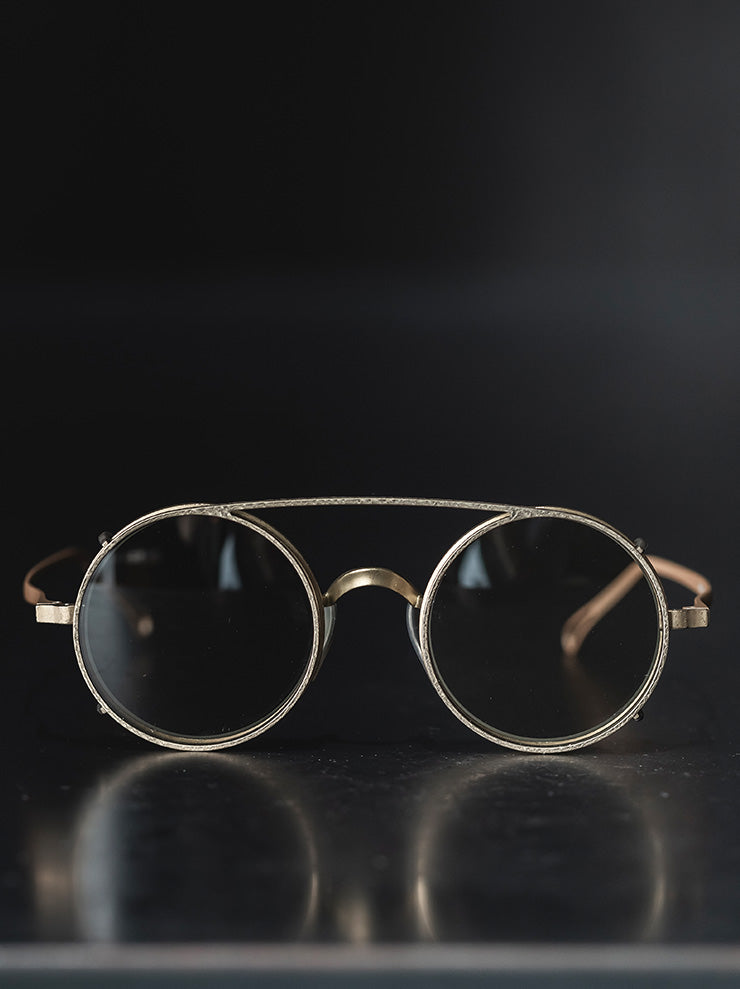 UMA WANG × RIGARDS<br>THE VICTORIAN CLIP SUNGLASSES / GOLD × ANTIQUE GOLD