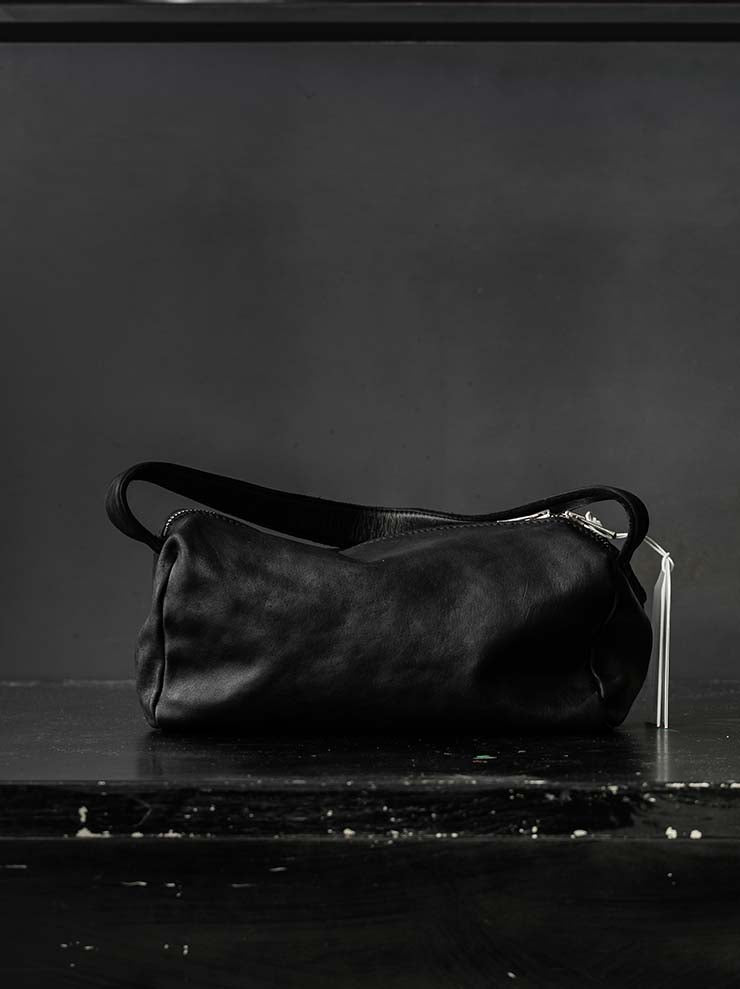GUIDI<br>SMALL LEATHER HANDLE BAG JAN3 BLKT / SOFT HORSE FULL GRAIN