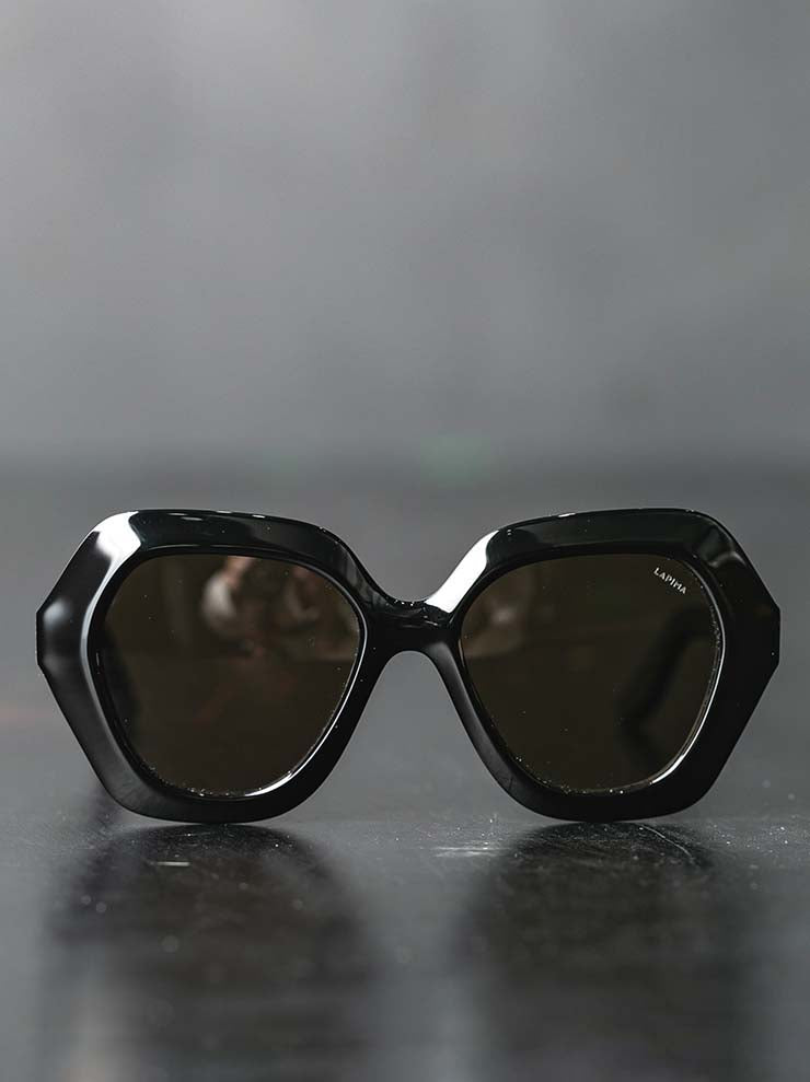 LAPIMA<br> Sunglasses LAURA / BLACK SOLID