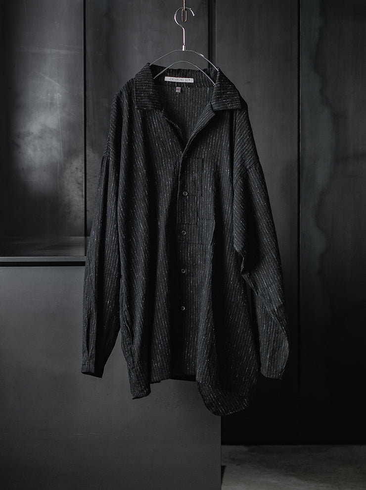 CHIAHUNG SU<br>RELAXED-FIT HAND WOVEN & DYED FLORAL PATCHED SHIRT / BLACK STRIPE