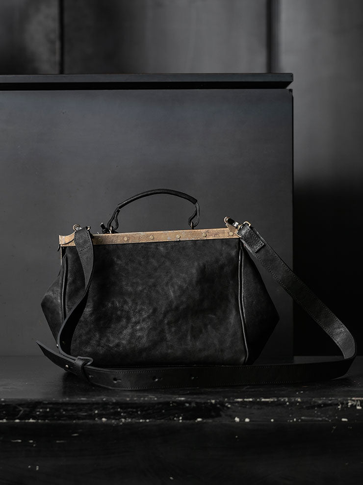 MDK – MIRANDA KALOUDIS<br>PARERCHOMAI BAG LARGE / HORSE LEATHER / BLACK