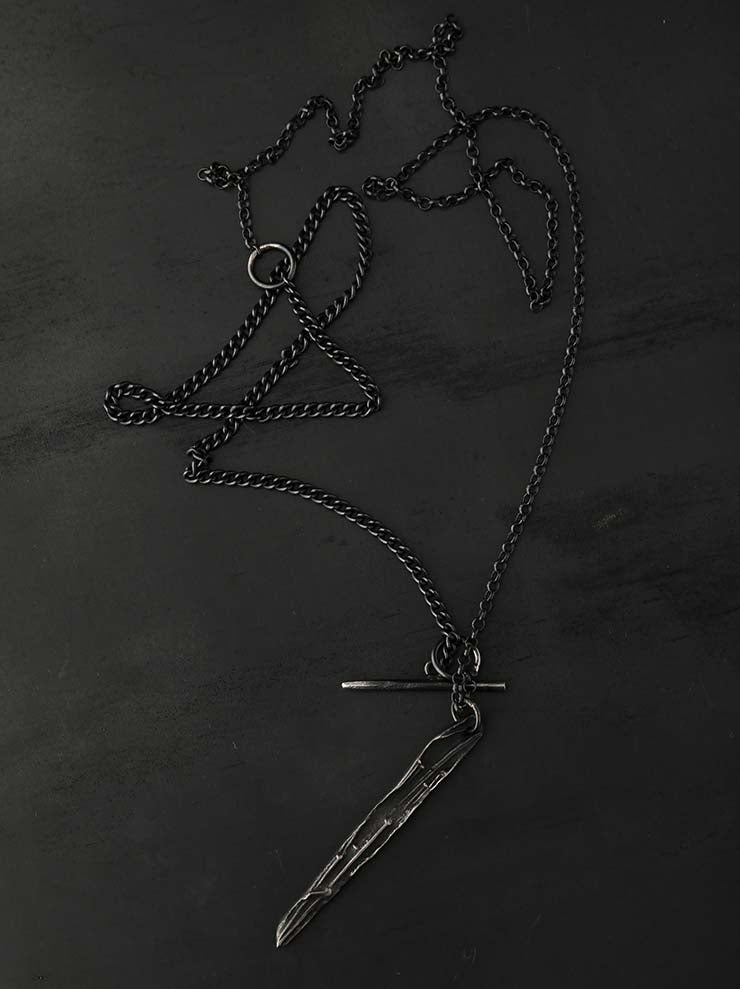DETAJ<br>SILVER NECKLACE / PIN-N01