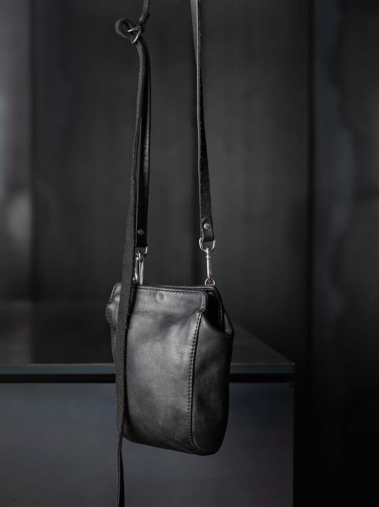 GUIDI<br> Crossbody bag RT03 BLKT / SOFT HORSE FULL GRAIN