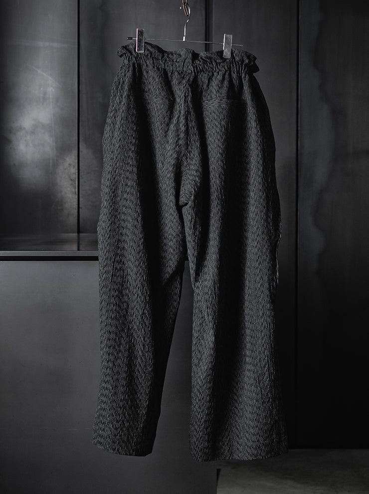 individual sentiments<br />UNISEX ラップワイドパンツ / BLACK