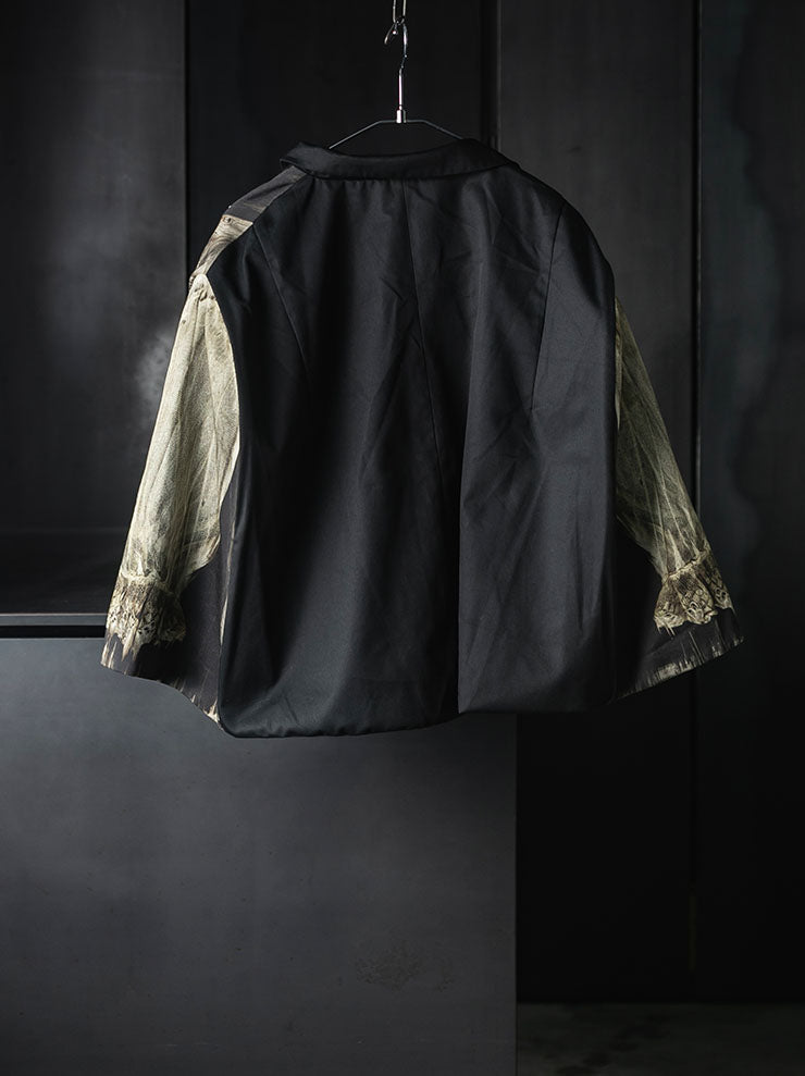 IA LONDON<br>TYPE TWO CAPE / LACE COLLAR PRINT