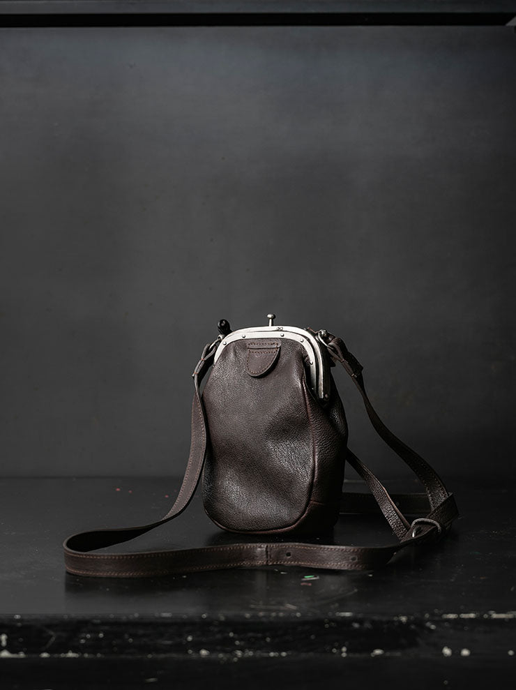 MDK – MIRANDA KALOUDIS<br>FRENCH LOCK BAG S / COWHIDE LEATHER / MAROON