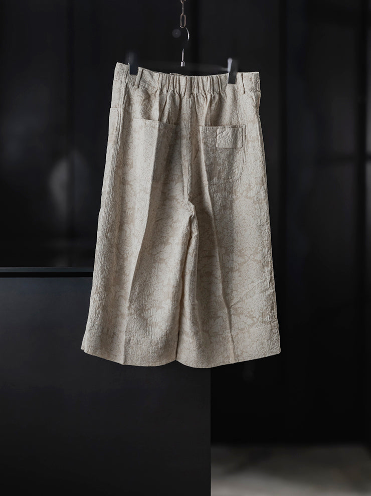 KINYAN LAM<br>Unisex Jacquard Wide Capri Trousers / Raw White