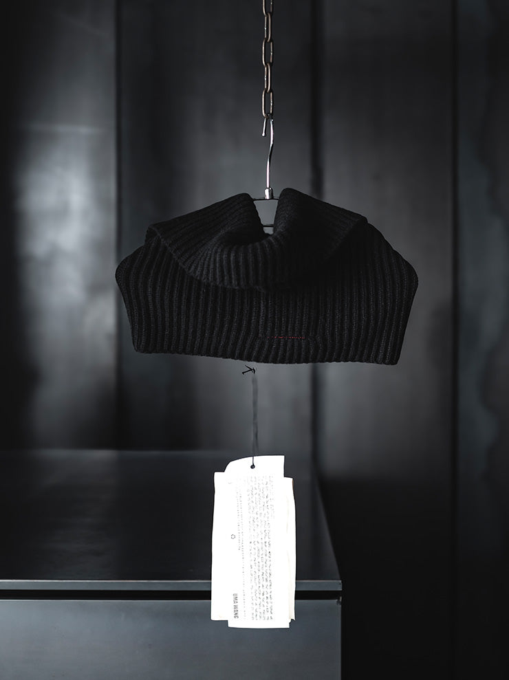 UMA WANG<br>UNISEX CASHMERE NECK / BLACK