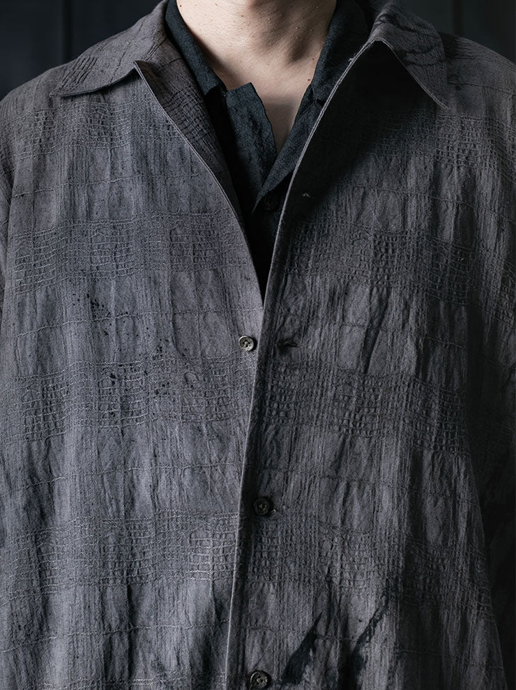 CHIAHUNG SU<br>MENS HAND WOVEN & DYED ELONGATED SHIRT / UNEVEN GREY