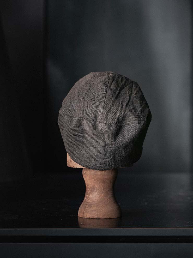 CHIAHUNG SU<br>SOFT STRUCTURE PANELED BRIM HAT / BROWN